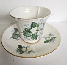 Vintage Canadian Classic Fine Bone China Cup & Saucer Set Trillium Pattern