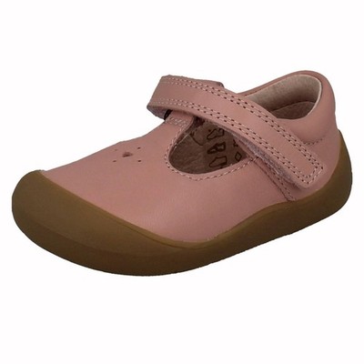 Girls Startrite Wide Fitting Leather First Walking T-Bar Heart Shoes 'Charms'