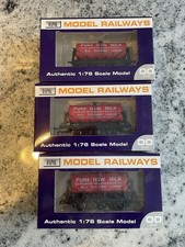 Dapol OO Rake of 3 Milk Tank Wagons - Never Out Of Box!