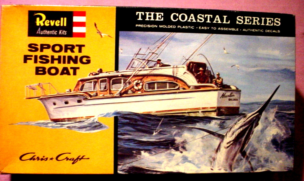 Revell 42' CHRIS-CRAFT Marlin Sport Fishing Boat Cabin Cruis