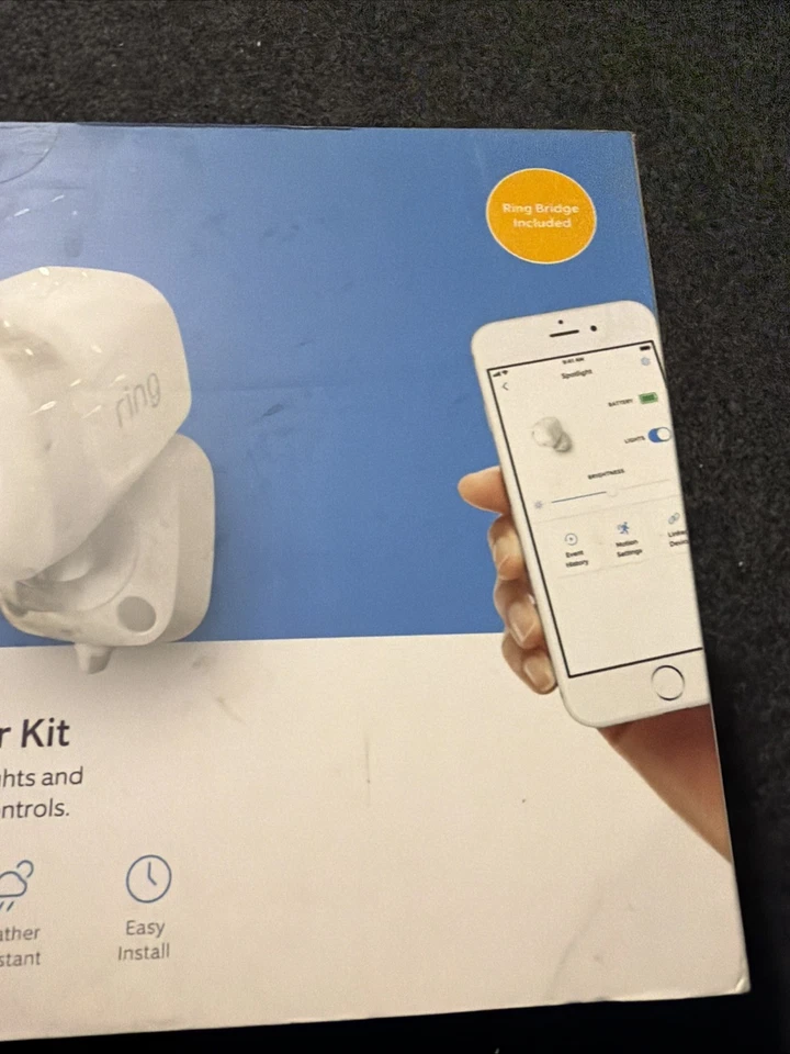 Paquete de 2 luces alimentadas por movimiento Ring + puente de iluminación inteligente blanco Foto 2 de 4