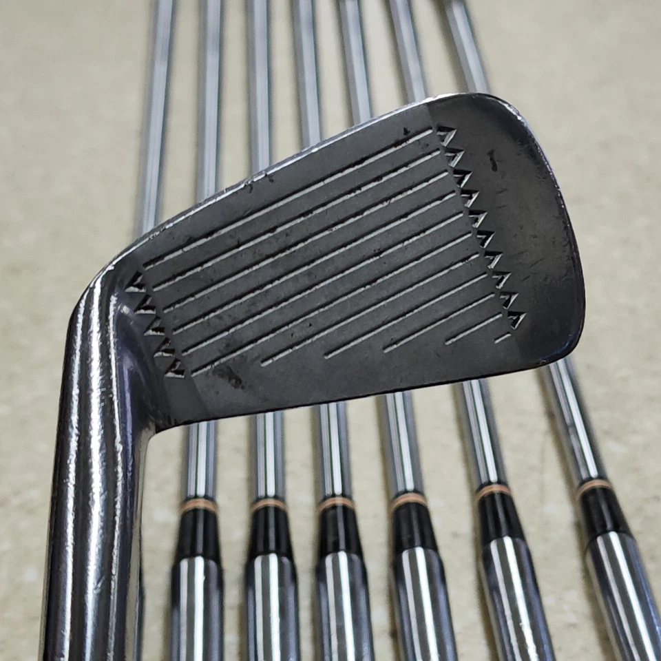 MacGregor VIP Limited By Nicklaus Iron Set 2-8 & 10 Steel Shaft Stiff Flex RH - Image 3 of 4