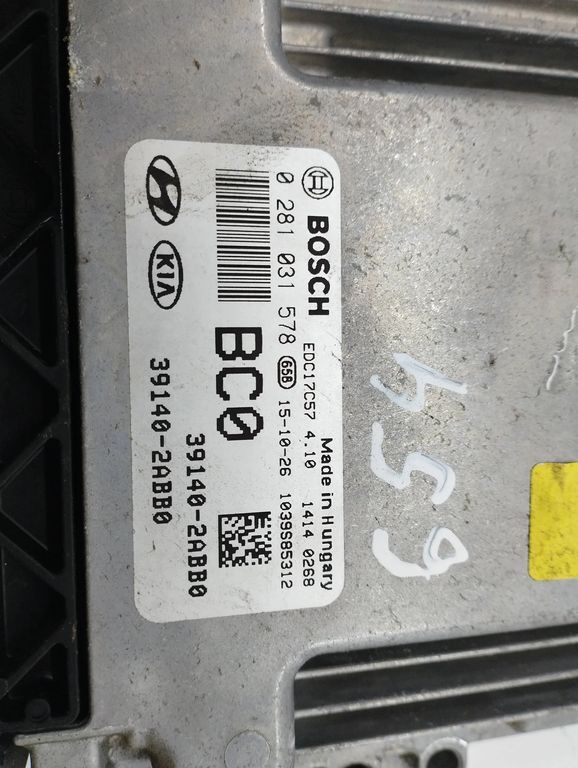 Hyundai Tucson TL ECU Engine Control Module Unit 391402ABB0