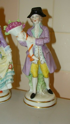 Estatuillas antiguas de porcelana victoriana de dama y caballero de Alemania de Sittendorf - Imagen 4 de 12