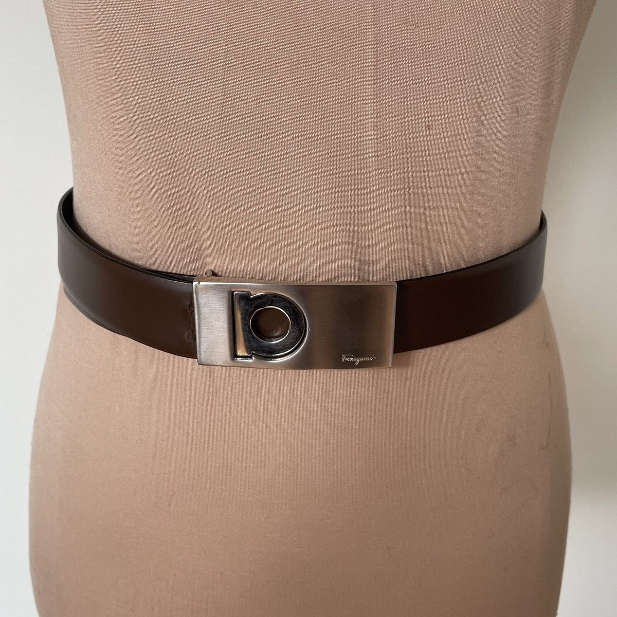 Salvatore Ferragamo Women’s Brown Skinny Leather Waist Gancio Logo Belt Size XS Salvatore Ferragamo Women main image 2