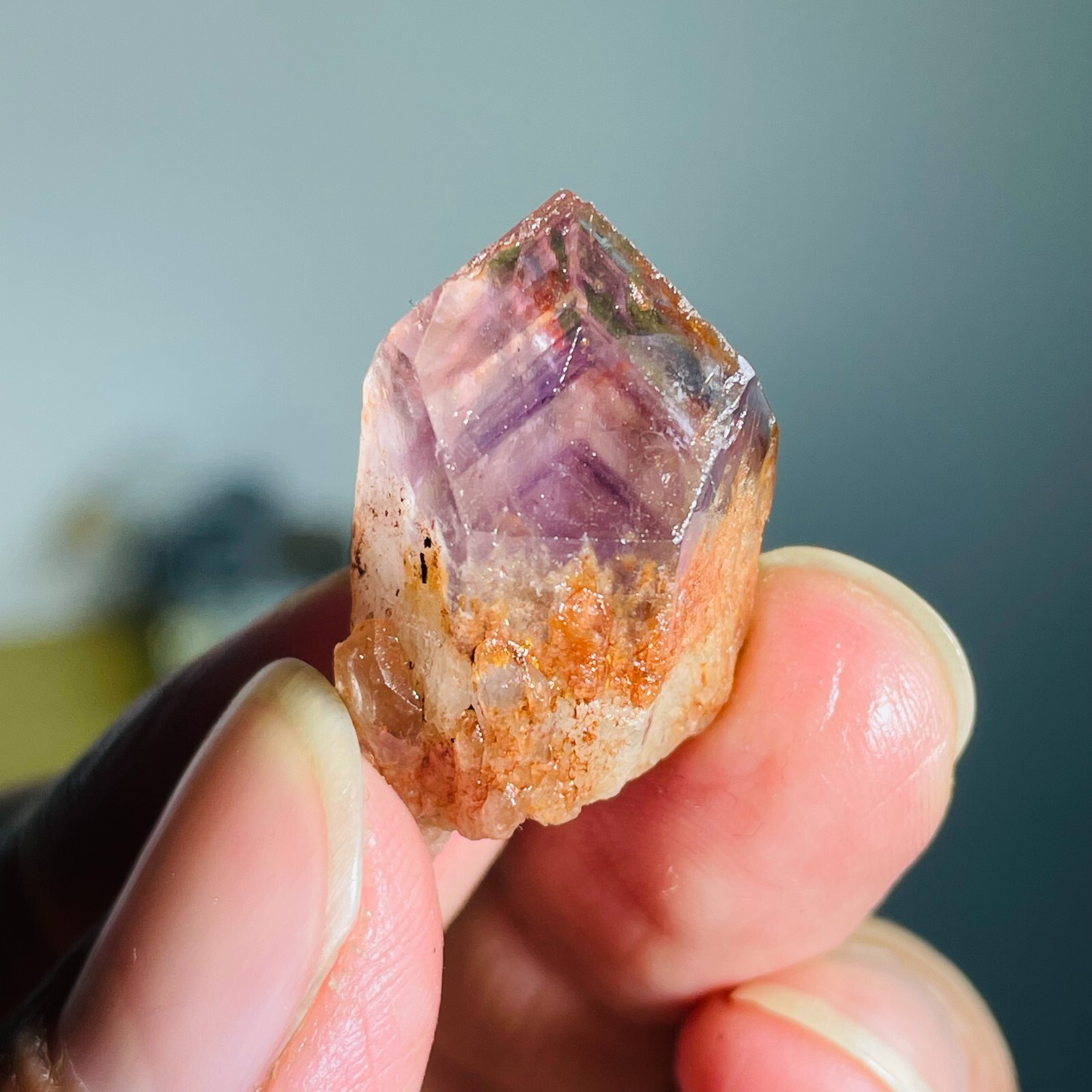 9g Natural Amethyst Pillar Scepter Backbone Pyramid Silver Sountain Particles