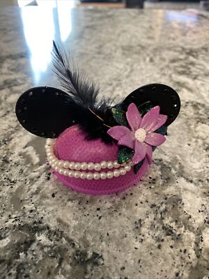 Disney Store LE Minnie Mouse Ear Hat Ornament Retired Pink