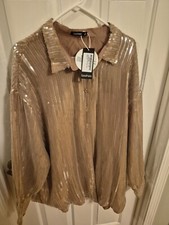New with tags formal evening wear button up shirt