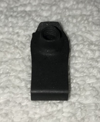 25 Long Extruded U Nuts 6-1.0mm Screw Size GM 11503715 11506099 USA! - Picture 5 of 5