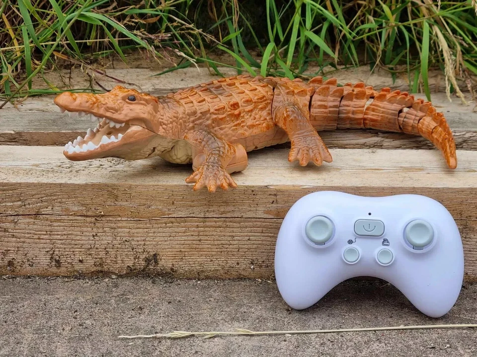 RC Speed Boat Water Toys 2.4G Electric Remote Control Crocodile Bath Swimming UK - Image 4 of 4