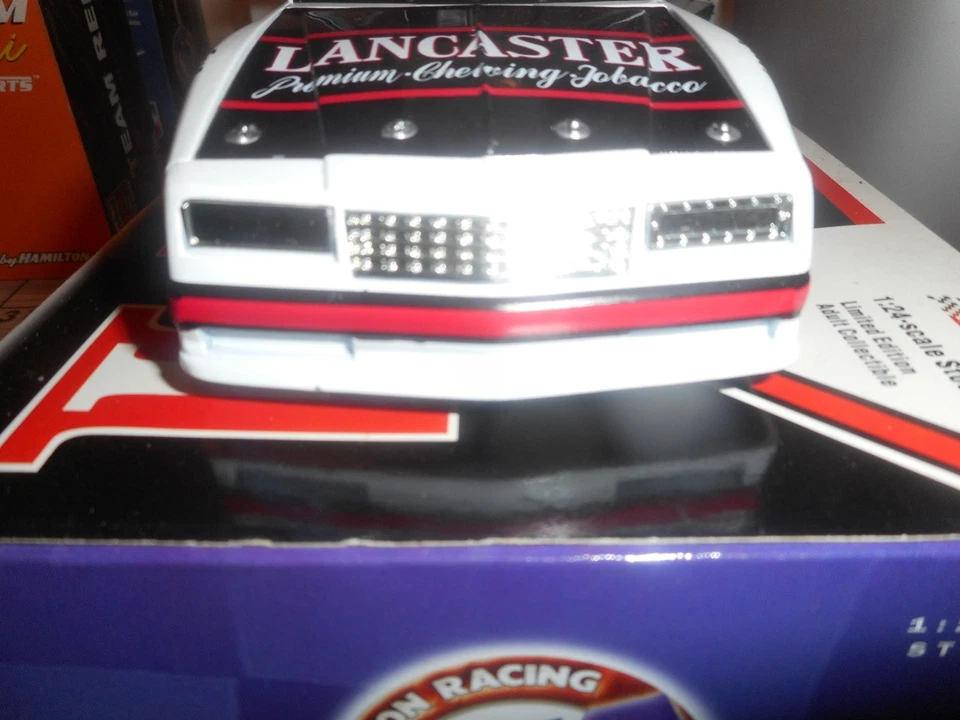 DAVEY ALLISON #1 LANCASTER TABACO DE MASCAR 1985 MONTECARLO ACCIÓN 1/24 CWCXRARO! Foto 4 de 4
