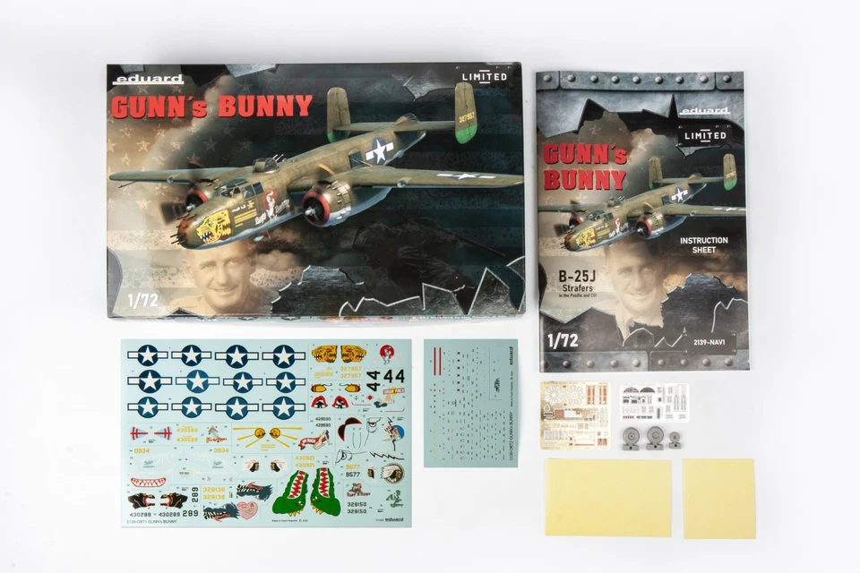 Eduard 1/72 Gunn's Bunny WWII US B-25J Mitchell Solid Nose [Limited Edition] - image 4 of 4
