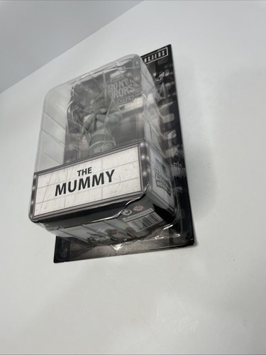 NECA Toony Terrors Silver Screen: THE MUMMY Black & White Figure - Picture 8 of 8