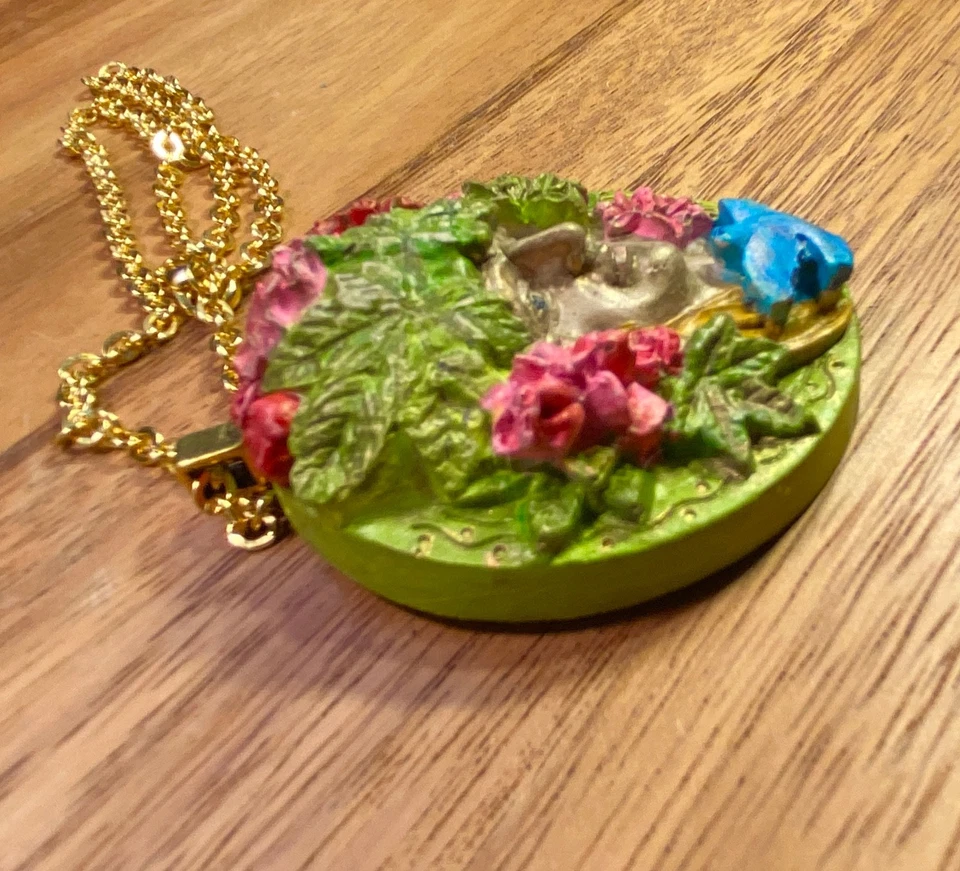 Collar Colgante Mujer Verde del Bosque Medallón Adorno Pintado a Mano Foto 4 de 4