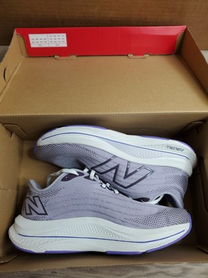 New Balance Women s FuelCell Walker Elite Sz 9 2E Grey Violet Shadow A+ Con.