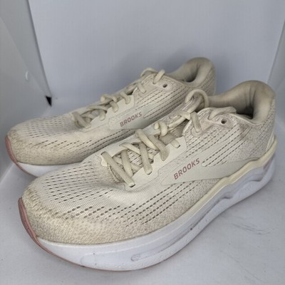 Brooks Ghost 2 Max Women s Running Shoes Size 9 Regular Width