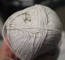 75% cotton 25% polyester knitting crochet yarn light stone 542g