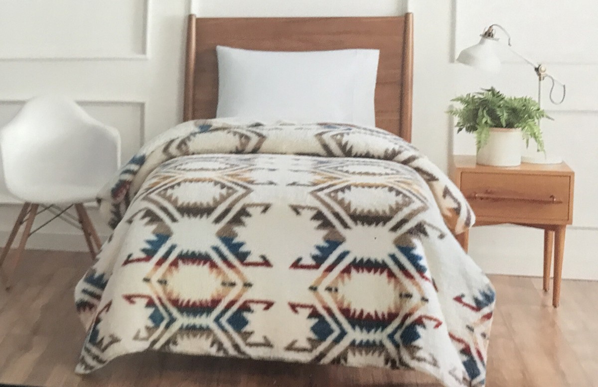 Pendleton Woolen Mills Since 1863 Twin SherpaBlanket 66X92 100