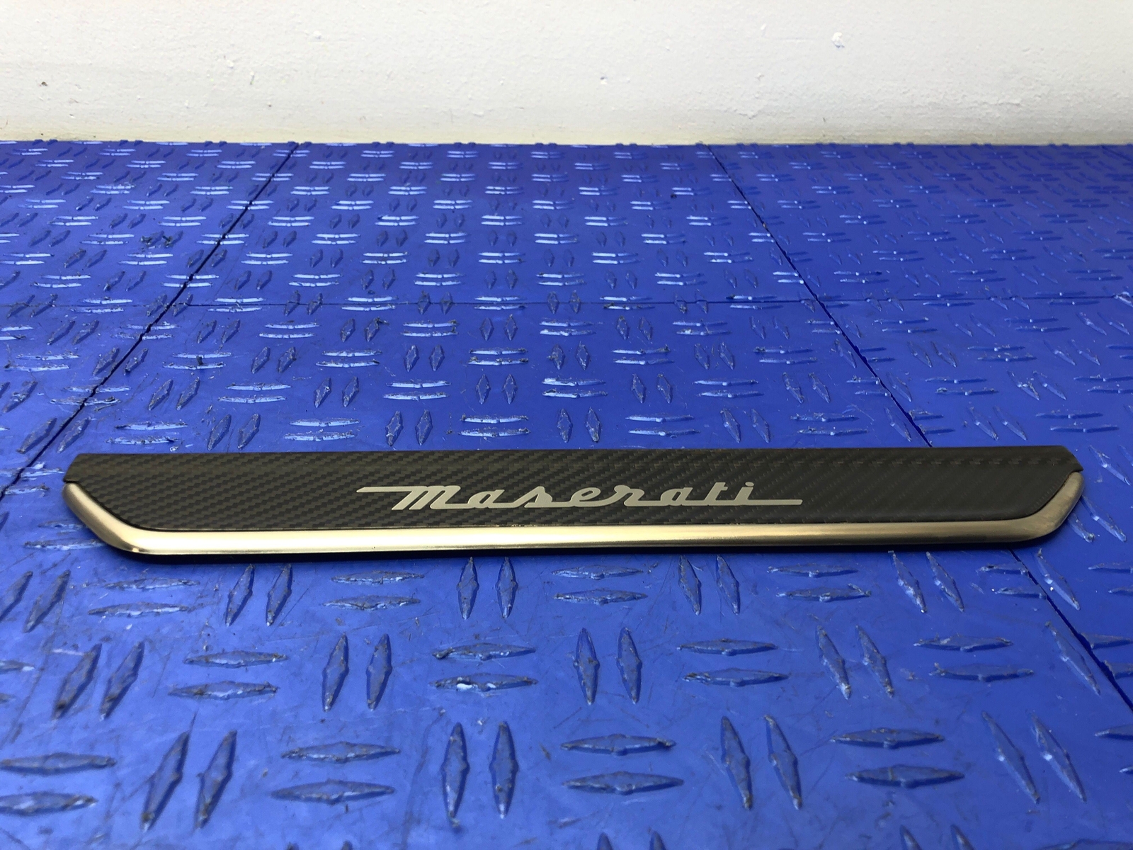 2017-2021 MASERATI QUATTROPORTE LEFT REAR CARBON FIBER SILL PLATE TRIM PANEL OEM