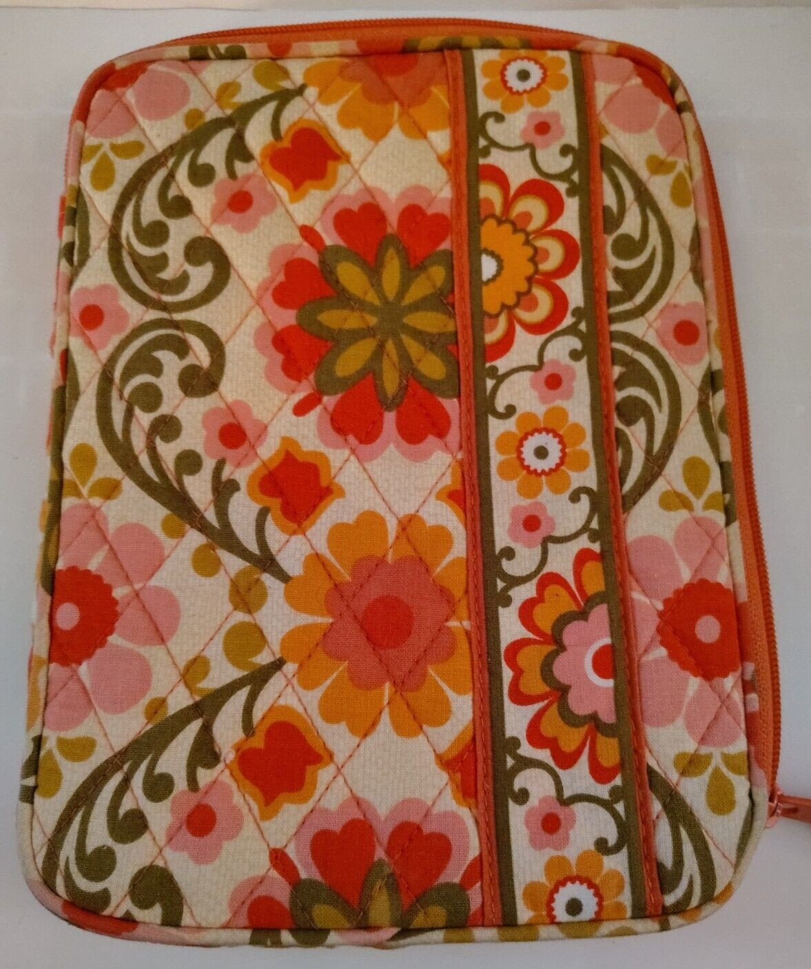 Vera Bradley - "FOLKLORIC Tablet/E-Reader Case / … - image 3