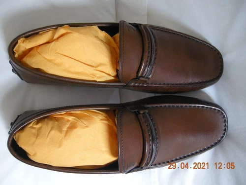 TOD'S Brown Leather Loafer with bar and rubber pebble soles, UK 7