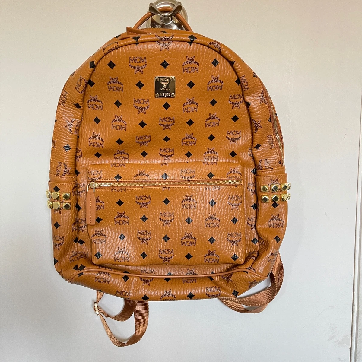 Mcm Stark Medium Backpack - Cognac