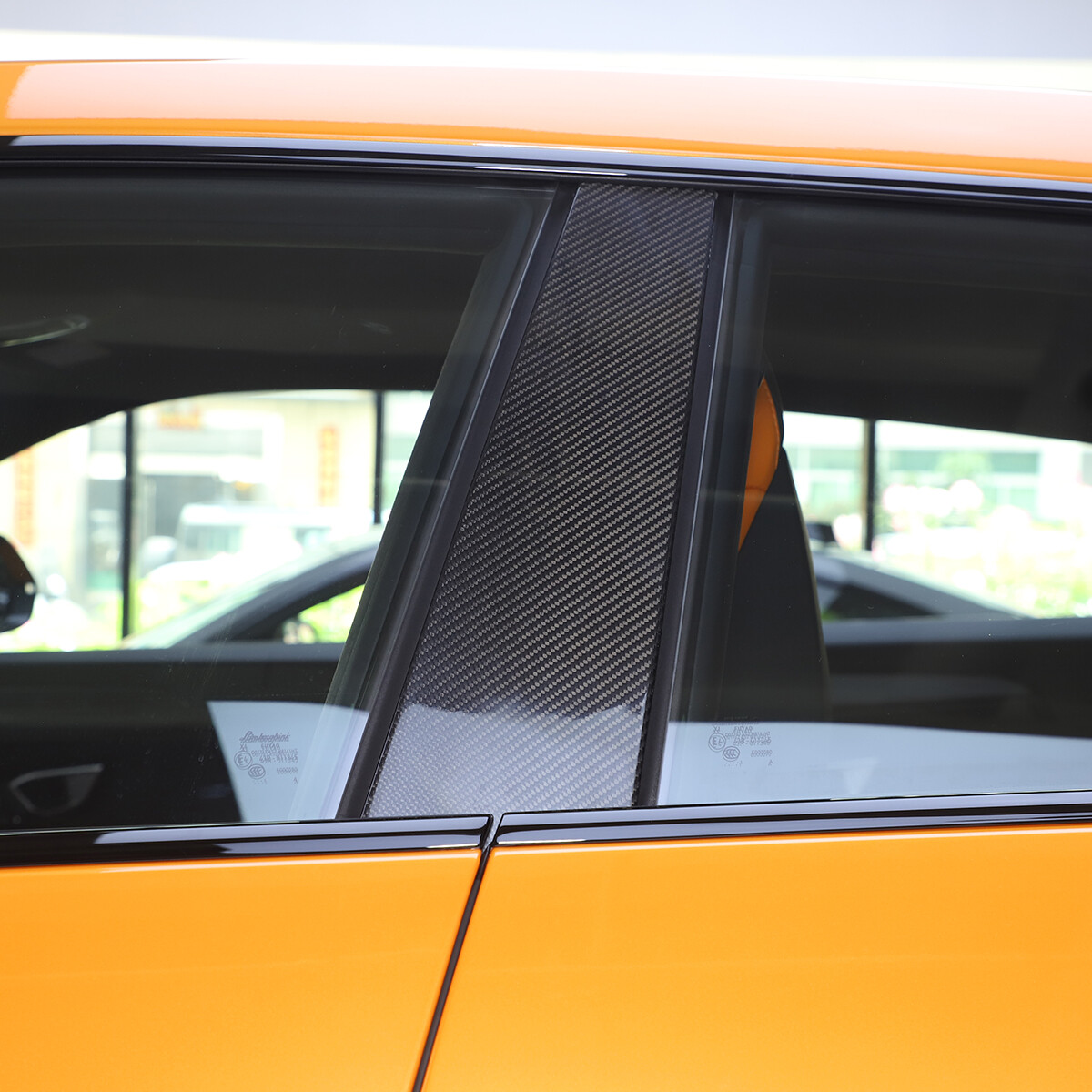 Lamborghini Urus 2018-2021 Pillar cover