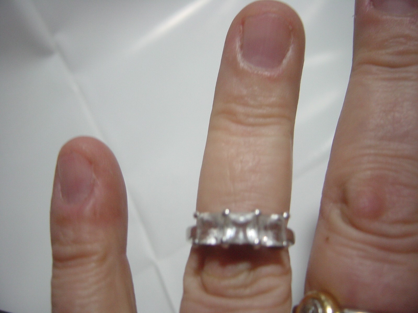 beautiful Solid Silver Ring-superb genuine 3 whit… - image 6