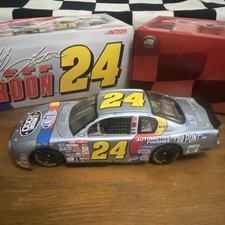 RCCA Jeff Gordon 24 DuPont Chevy Monte Carlo 2000 1/24 NASCAR 2000 Diecast CWB