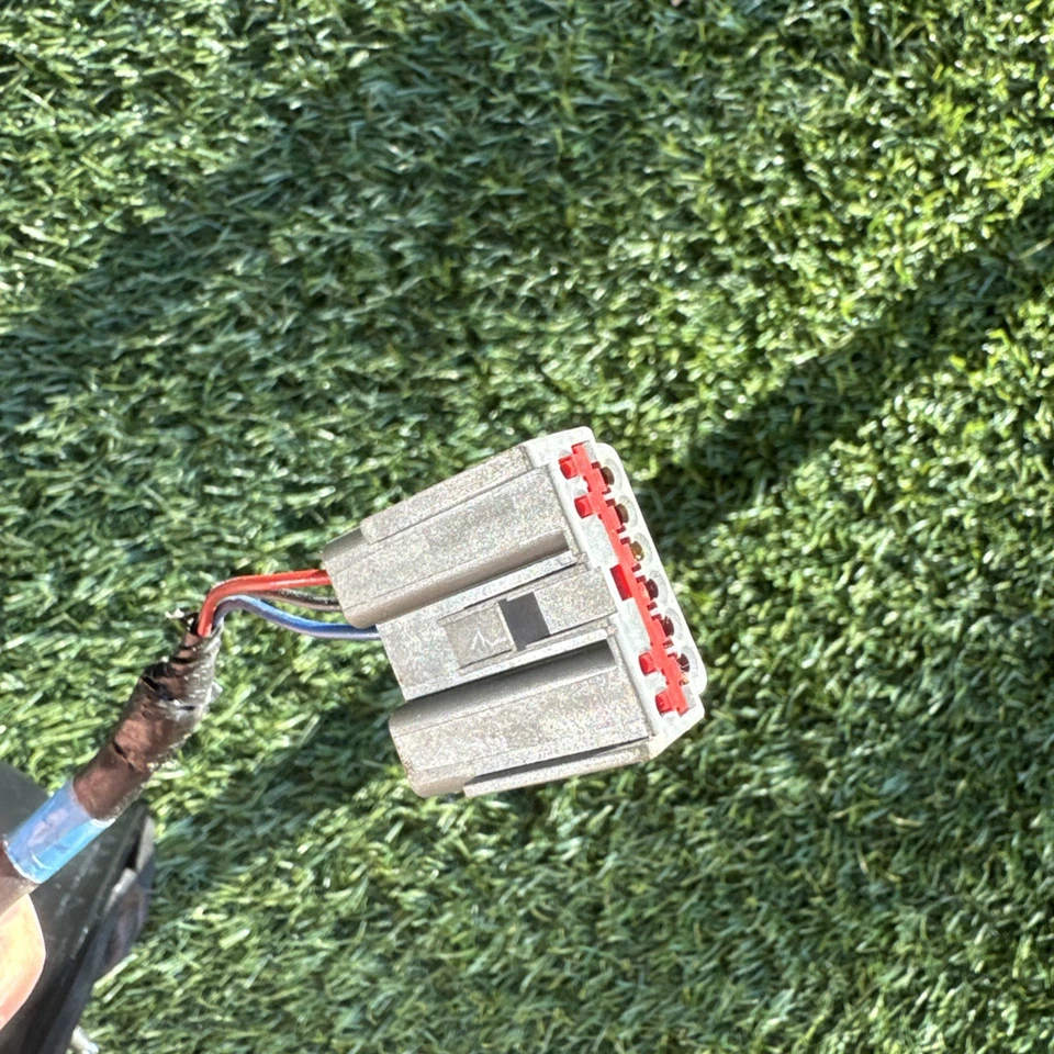 Левое зеркало с электроприводом со стороны водителя для Ford F250 F350 1999 - 2007 годов выпуска - Изображение 3 из 4