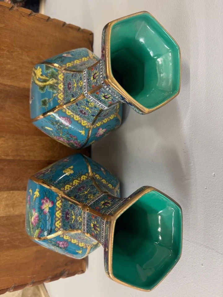 Pair of Oriental Chinese Ceramic Vases - Floral & Bird Pattern - 32cm High - Image 2 of 4