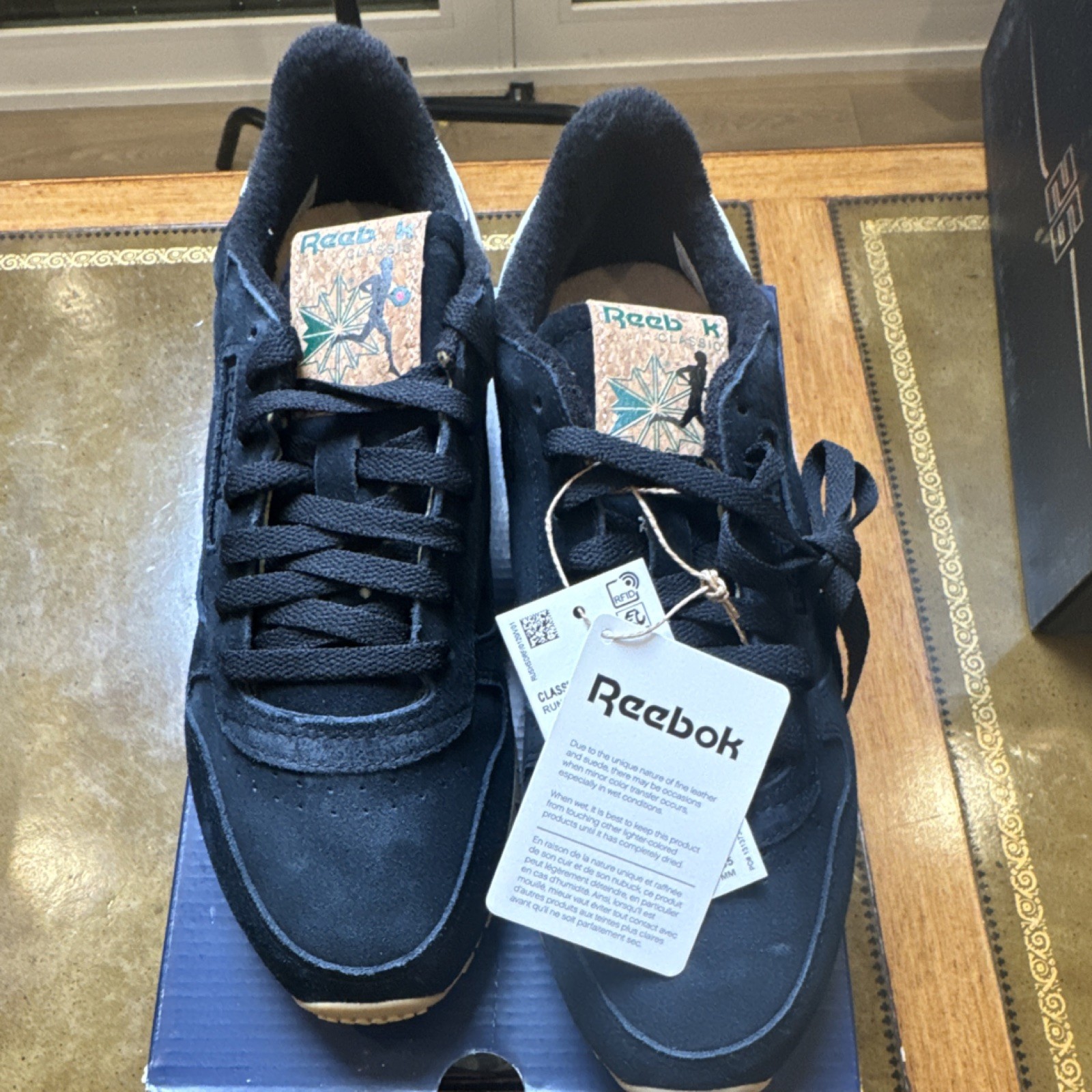 Reebok Classic Leather 1985 VINT Black White GY9856 Low Top Lace Up Sneakers thumbnail 3