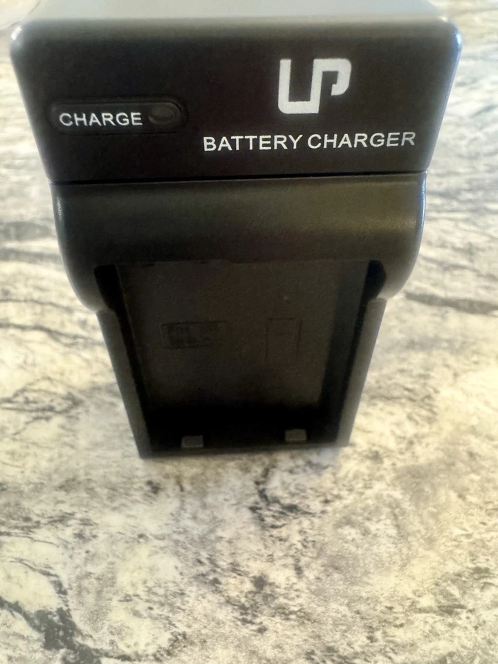 Cargador de Cámara Video/Digital 100-240V 50/60hz Salida 8.4V 600mA SA0166 Foto 4 de 4