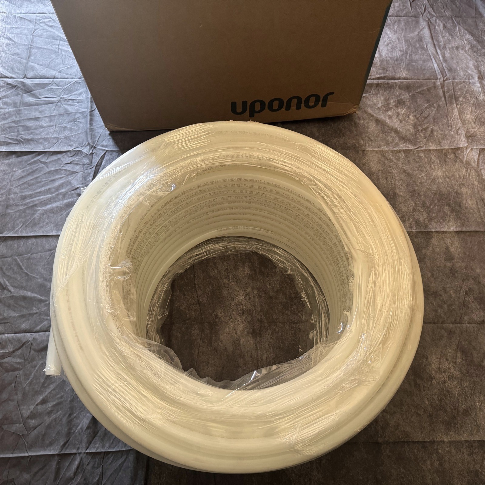 Uponor AquaPEX 1 in x 300 ft White PEX-A Expansion Pipe Tubing F1061000 ProPEX