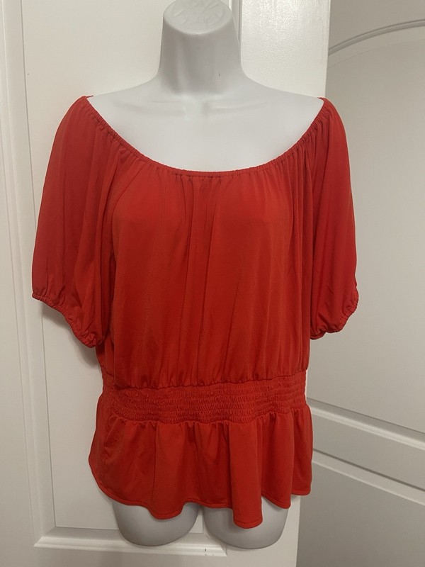 Ann Taylor Red Stretch Peplum Top Size Large Short Sleeve Blouse EUC