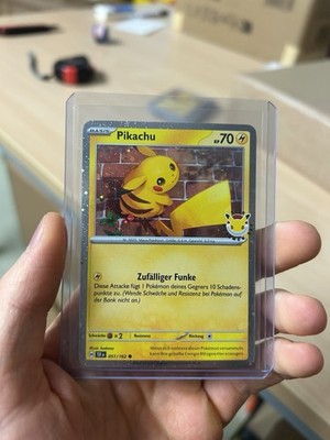 Pokemon Day Kollektion 2026 Promo Pikachu TEF 051 Deutsch Double Swirl Ear Tail