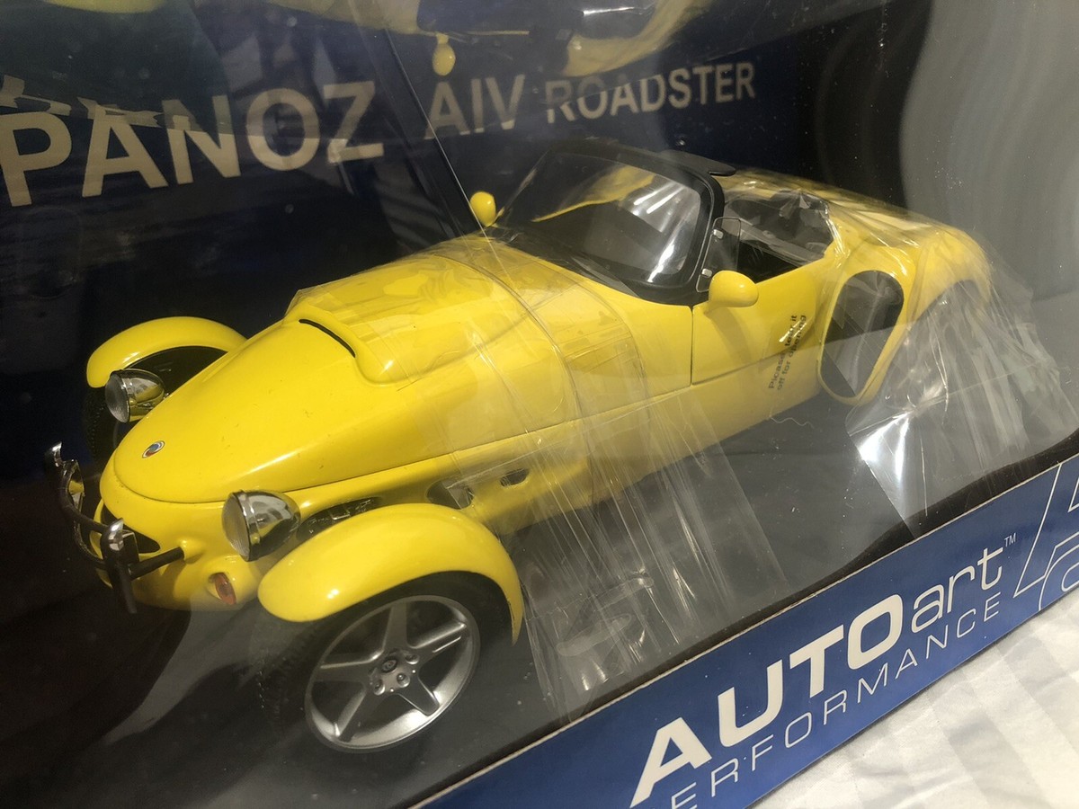 AUTO Art Performance Yellow Panoz AIV V8 Roadster Die Cast Car 1