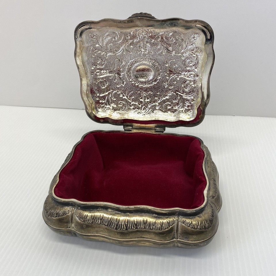 Vintage Godinger Silver Plated Jewelry/Trinket Box Red Velvet Lined