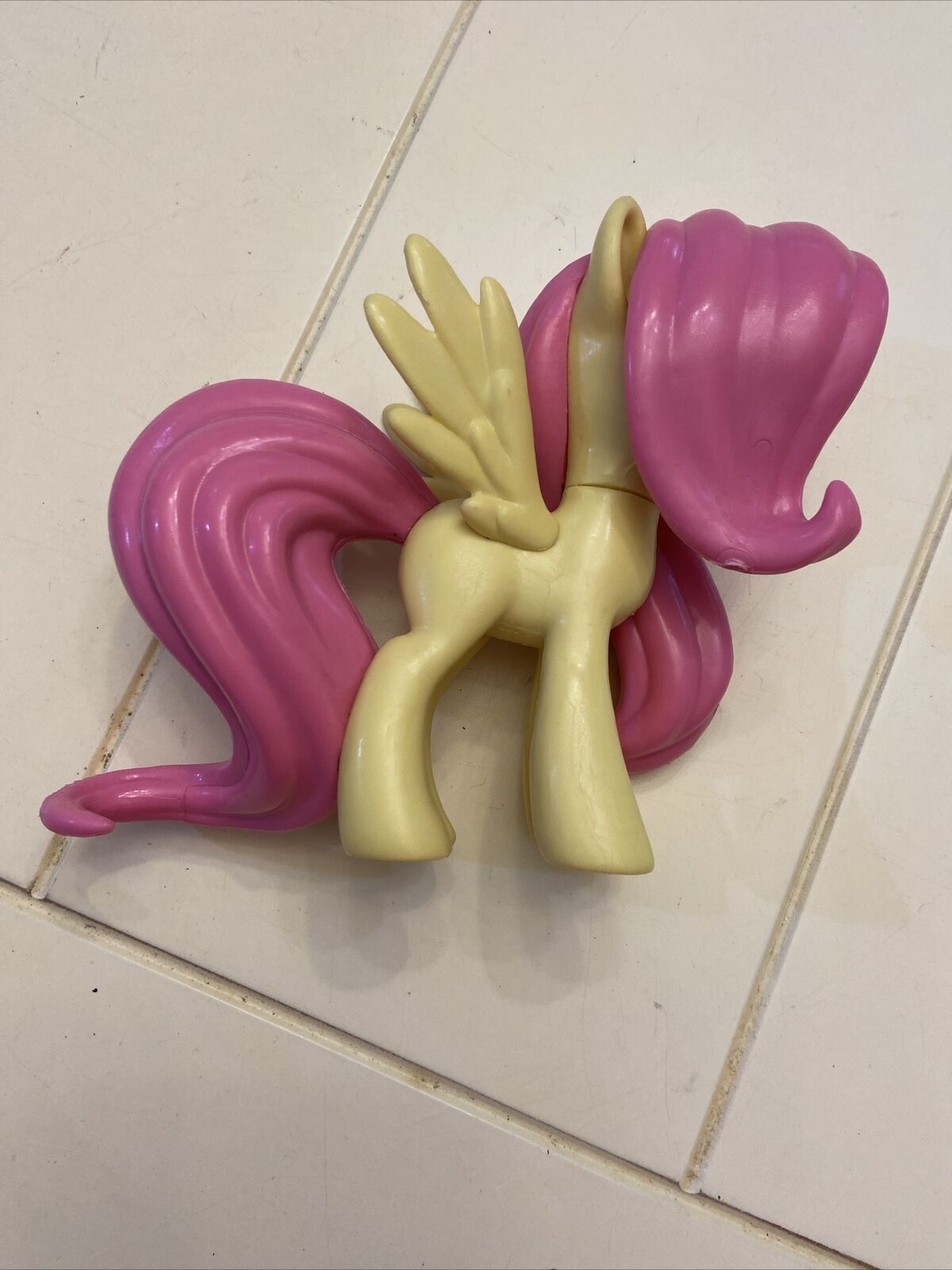 My Little Pony Hasbro Funko Fluttershy Yellow Body Pink Hair Shutterfly Toy Fig