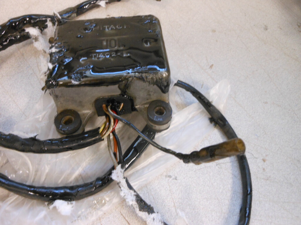 Yamaha OEM Hitachi TIA02 CDI 72 TD3 TR3 76-80 TZ250 76-78 Yamaha OEM Hitachi TIA02 CDI 72 TD3 TR3 76-80 TZ250 76-78