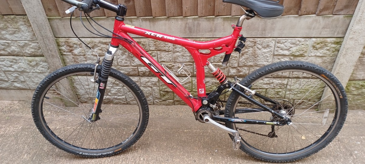 ば*す様 GT XCR 4000 i-drive サスペンションMTB★赤白 s-l1200.jpg