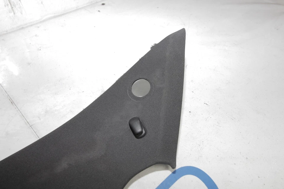 08-13 AUDI R8 4.2L OEM INTERIOR CUARTO PANEL MOLDURA 420867288 PLÁSTICO NEGRO STOCK Foto 2 de 4