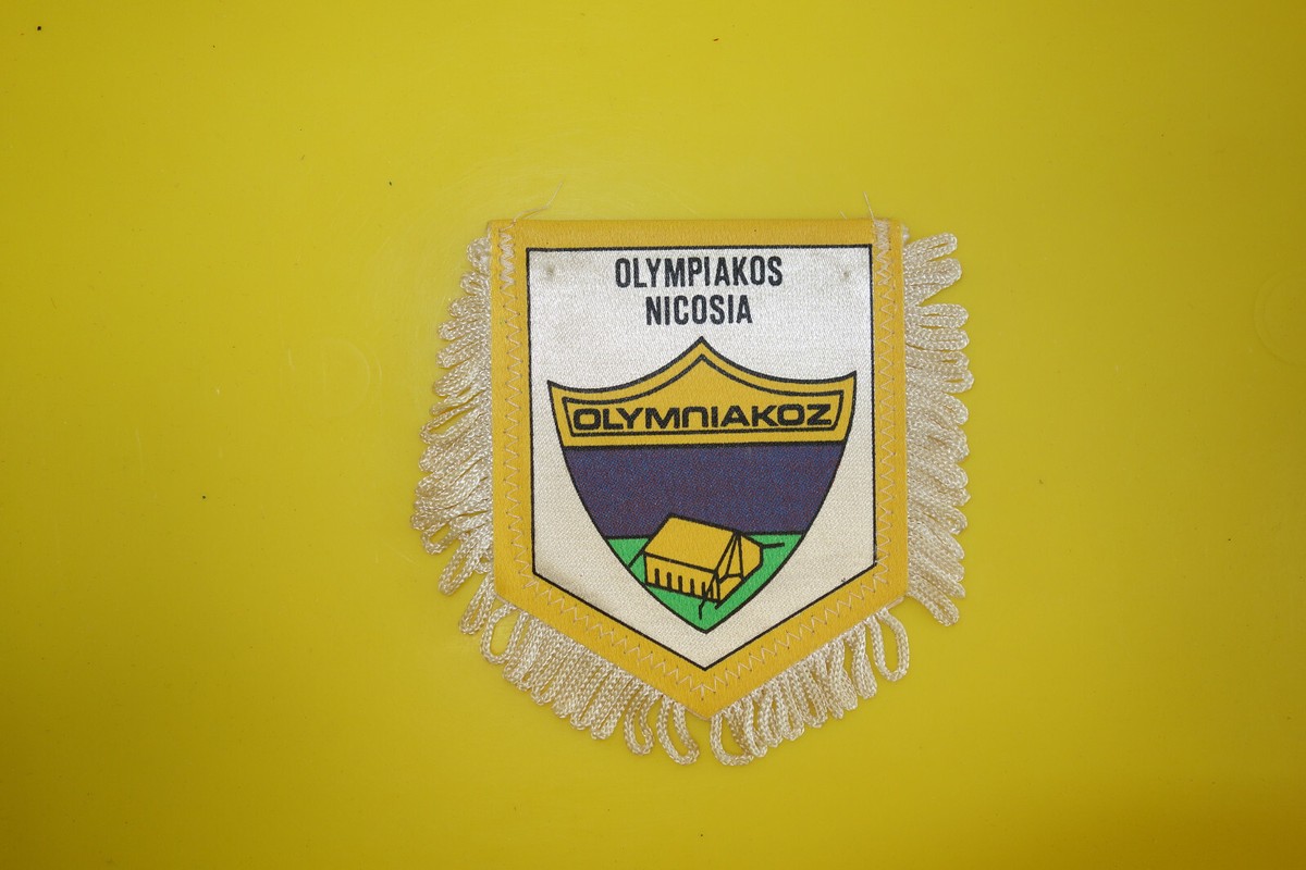 Fanion Vintage Apoel Nicosia - Football Chypriote - Pennant Collection