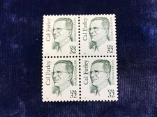 NANEE-B) STAMPS,CAL FARLEY BLK. OF 4 M0GNH-32C-1996, GR. AMERICAN SER. Z21 FR SH