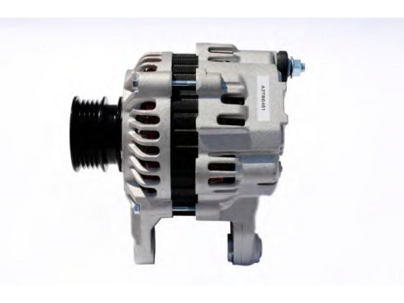 Alternateur 1204158 pour remplacement rapide lors de l'entretien Clio II