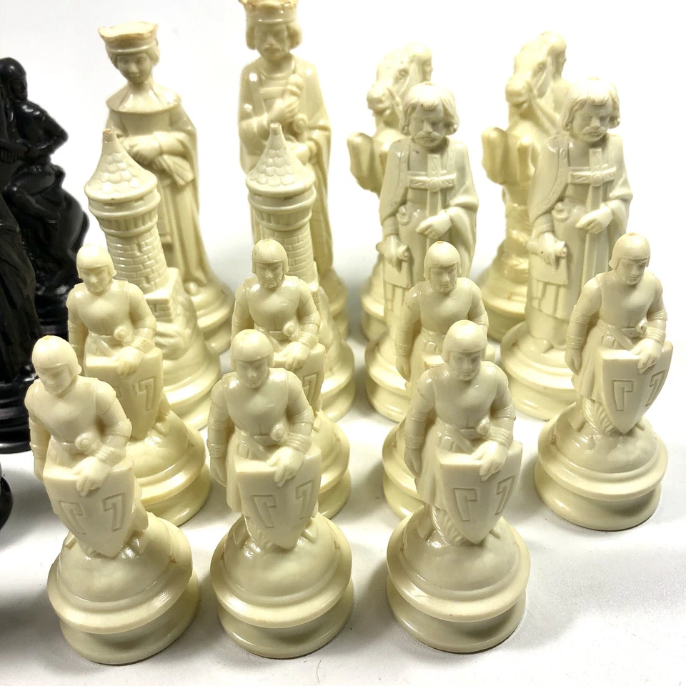 Juego de Ajedrez ES Lowe Renaissance Piezas de Repuesto Blanco/Negro Usado Juego Foto 3 de 4