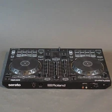 Roland DJ-202 4-deck Serato DJ Controller 