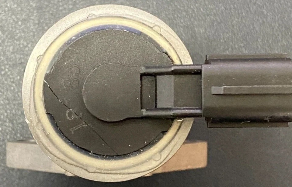 Válvula de control de aire de ralentí (IAC) AC171 NUEVO Ford Mustang Thunderbird hecha en EE. UU. Foto 3 de 4