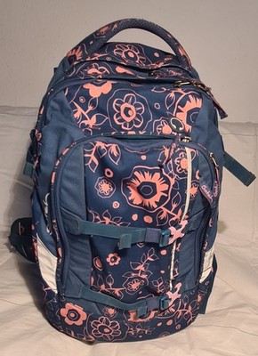 grün-rosa Satch Schulrucksack 30 Liter, 3 Fächer, höhenverstellbar