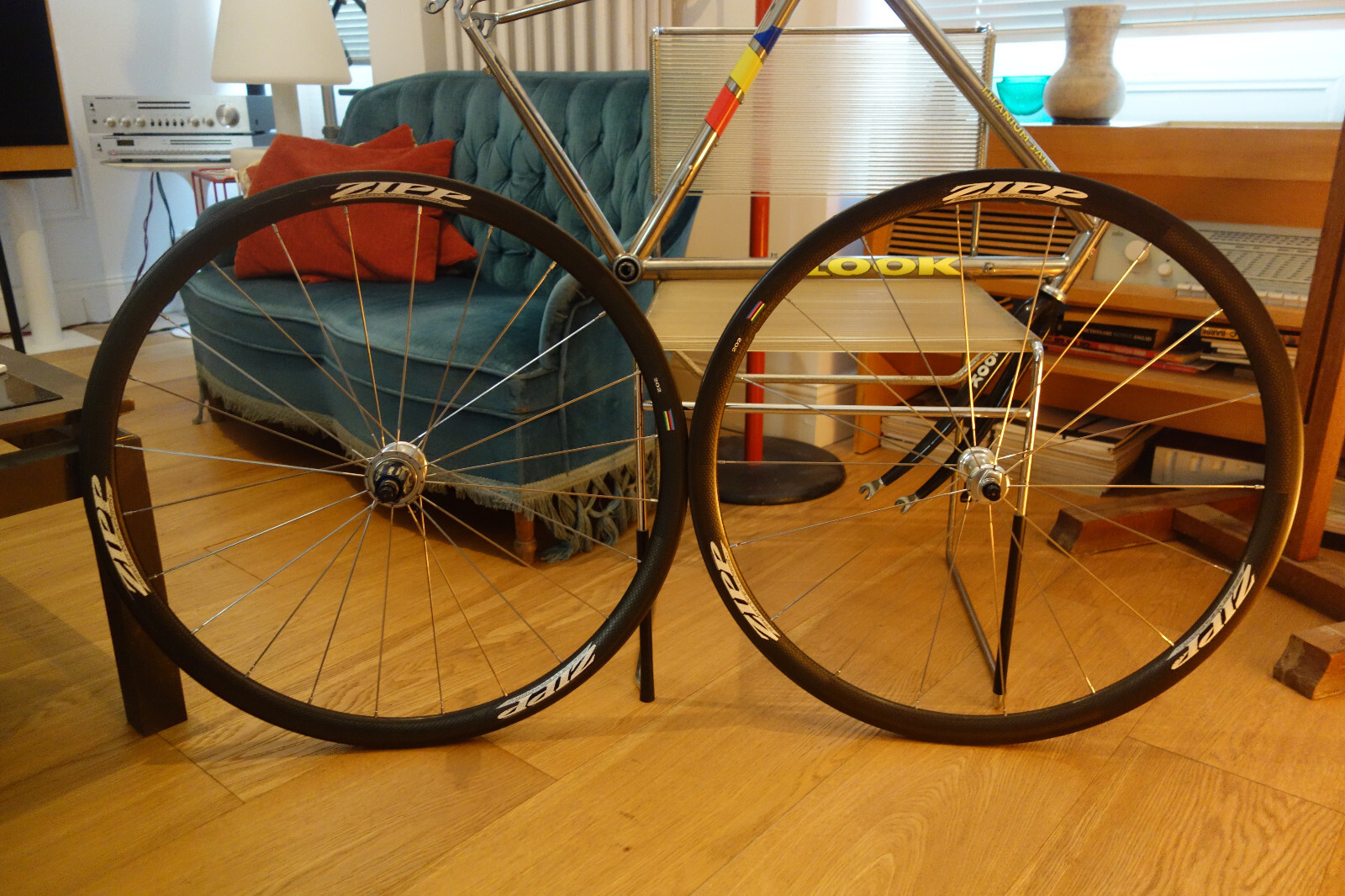 Zipp 202 700C Carbon Düsenrad Paar